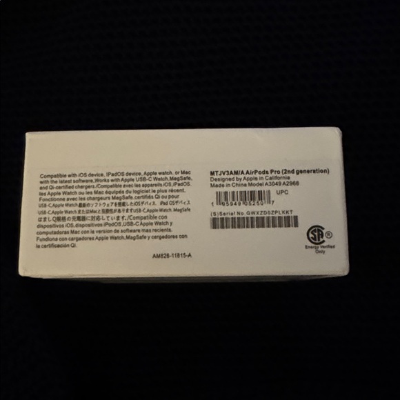 Apple AirPods Pro with Charging Case - White 2nd generation New in box. - Picture 7 of 7